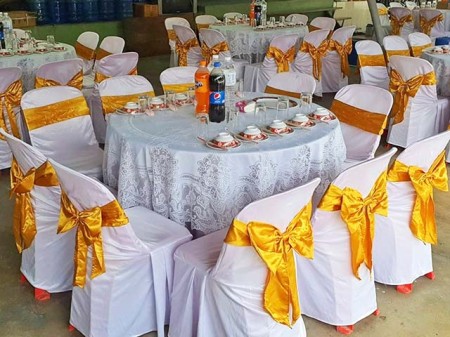 ขาย สินค้า ถูกงานวัดงานบุญงานเลี้ยง ผ้าคลุมโต๊ะจีน-โต๊ะกลมราคาโรงงาน รับผลิตผ้าคลุมเก้าอี้สกรีนชื่อ-ราคาส่ง สำหรับโรงแรมและอีเวนต์ทุกประเภท ขายผ้าคลุมเก้าอี้ราคาถูก